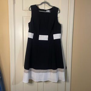 Calvin Klein Color Block A-Line Flattering Dress Size  14W Black Tan White